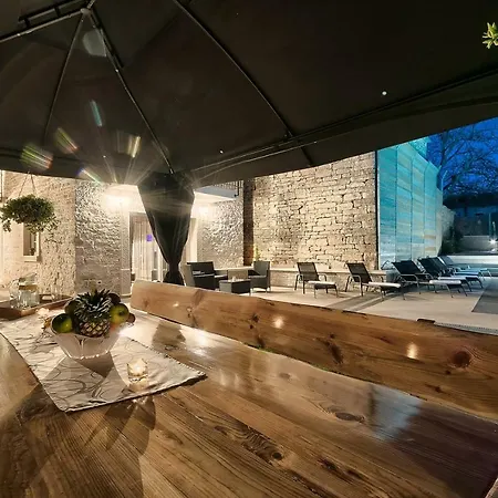 Luxury And Modern With A Pool ヴィラ