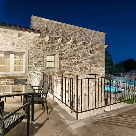Luxury And Modern With A Pool Villa Stari Pazin