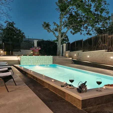 Luxury And Modern With A Pool * Stari Pazin